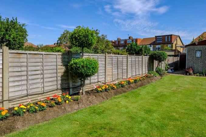 Questions to Ask Before Hiring a Fence Company in Burlington Hiring a Fence Company in Burlington